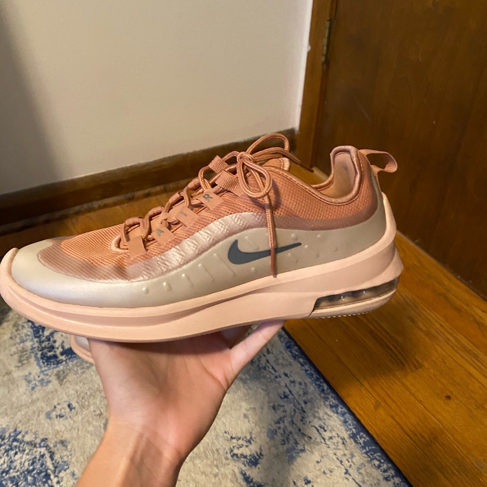 Nike air max’s